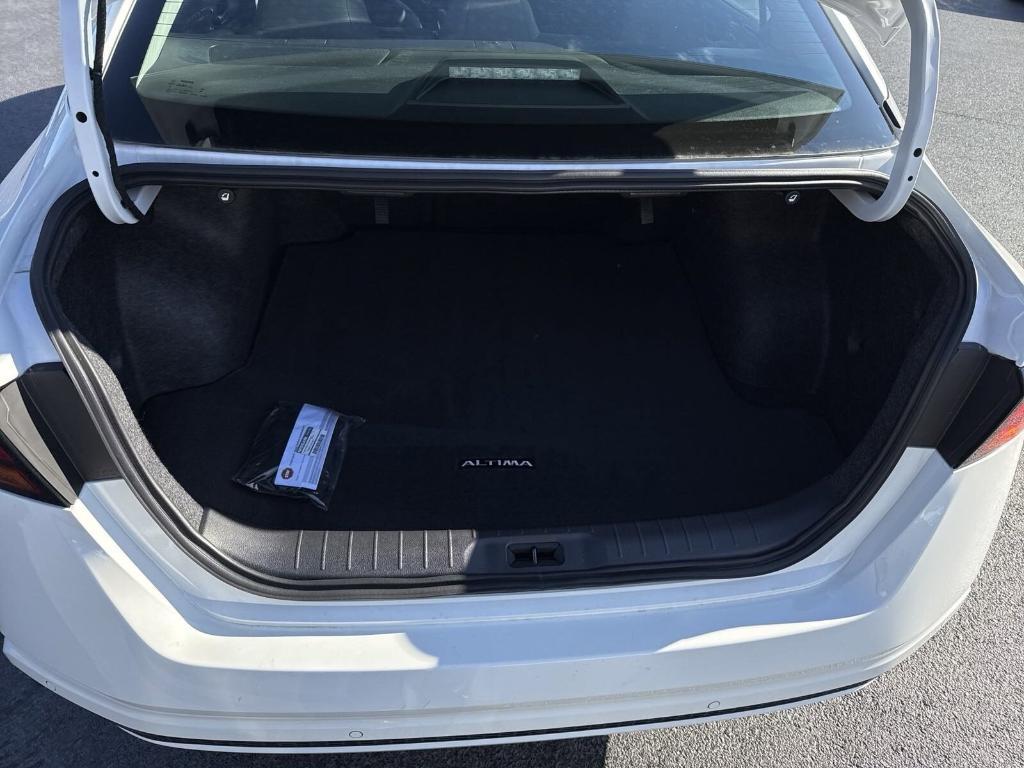 new 2025 Nissan Altima car, priced at $26,614