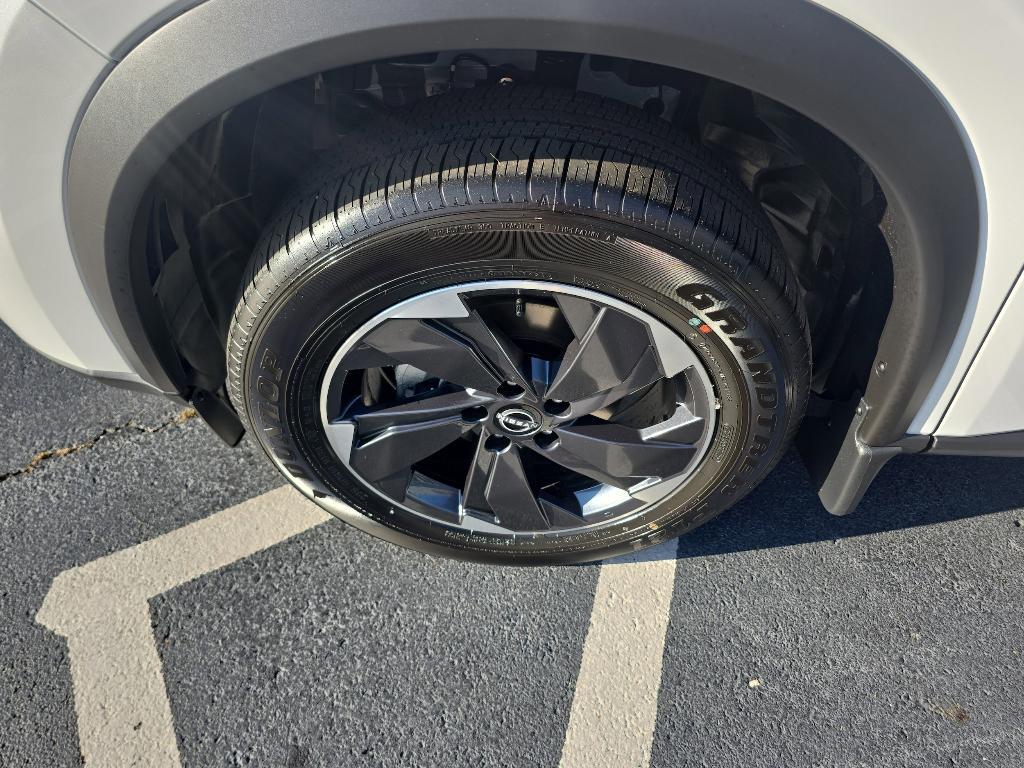 new 2025 Nissan Rogue car, priced at $32,344