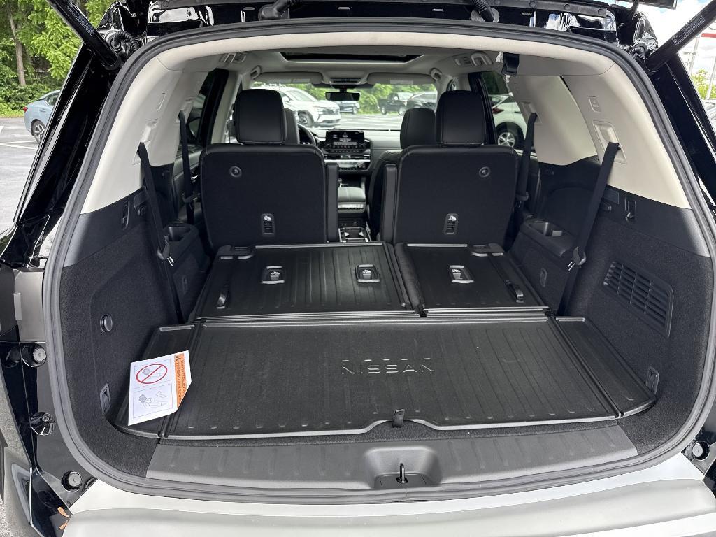 new 2025 Nissan Pathfinder car, priced at $51,253