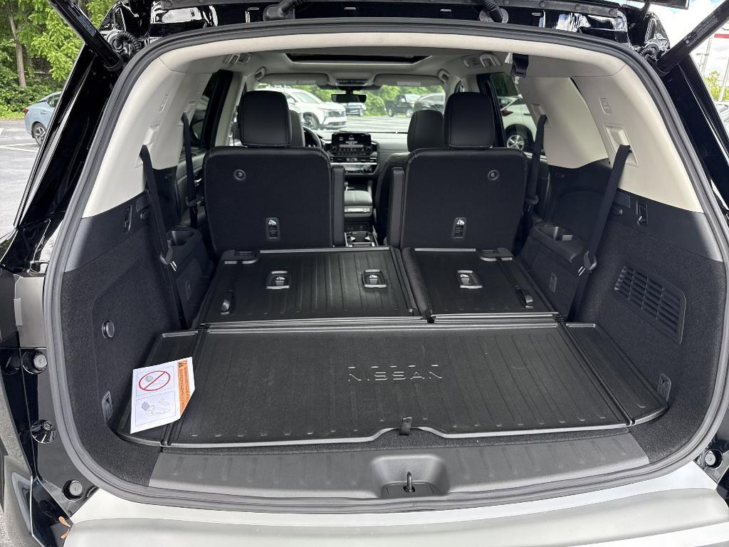 new 2025 Nissan Pathfinder car, priced at $51,253
