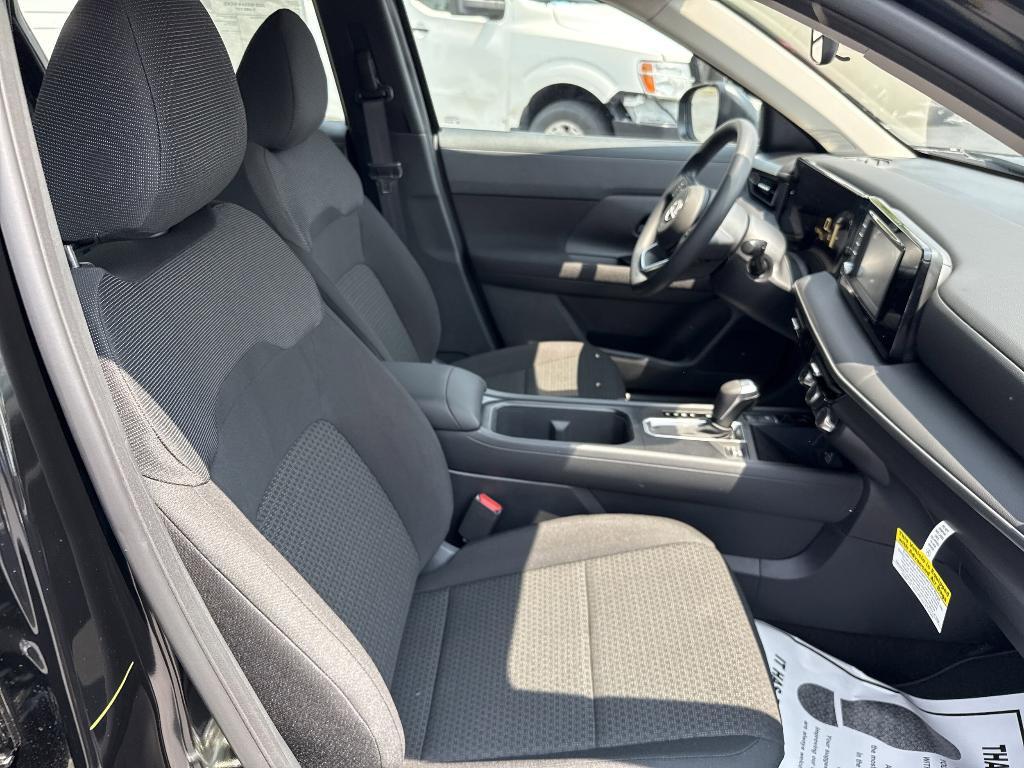 new 2025 Nissan Kicks car, priced at $24,248