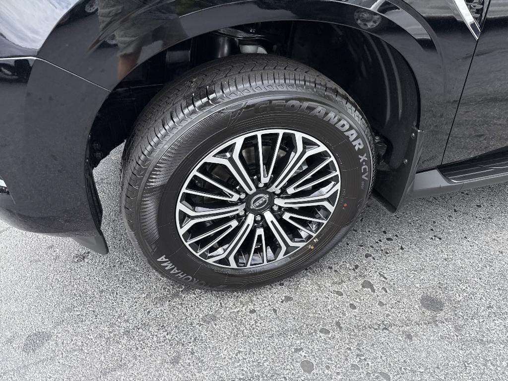 new 2025 Nissan Armada car, priced at $70,303