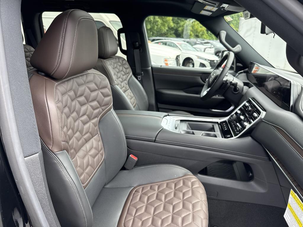 new 2025 Nissan Armada car, priced at $70,303
