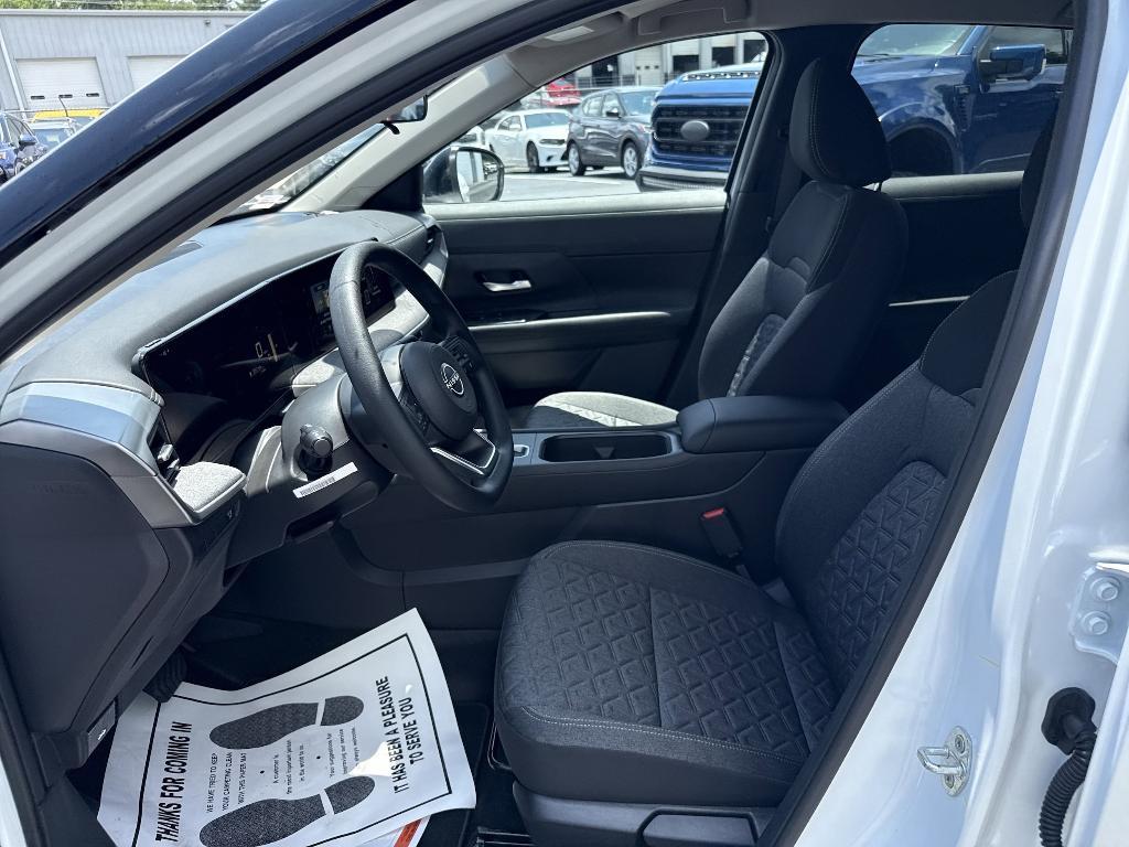 new 2025 Nissan Kicks car, priced at $25,365