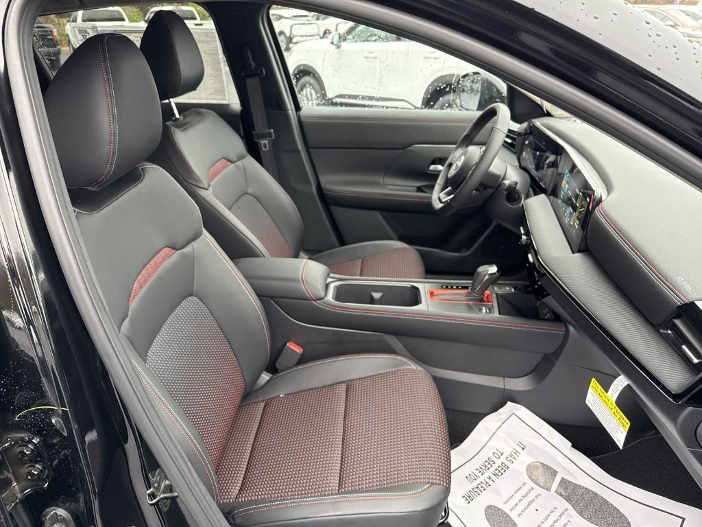 new 2025 Nissan Kicks car, priced at $29,950