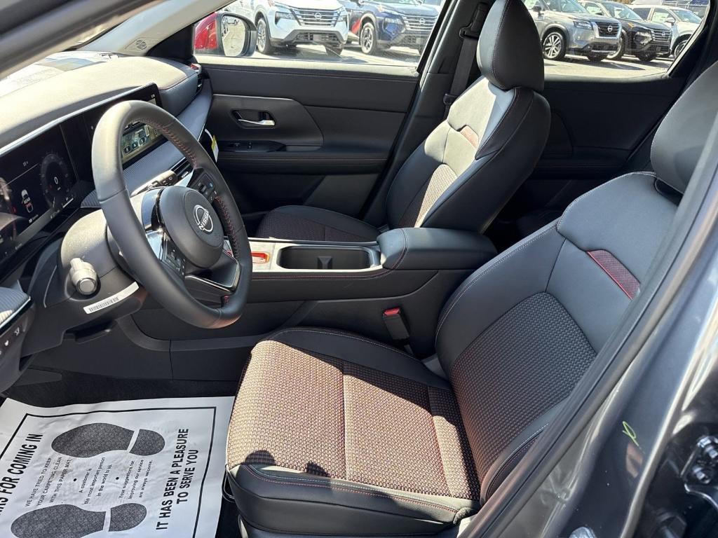 new 2025 Nissan Kicks car, priced at $28,407