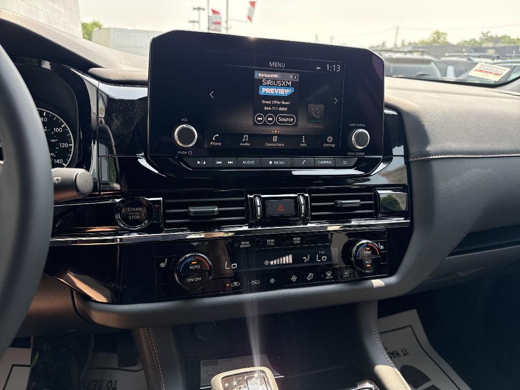 new 2025 Nissan Pathfinder car, priced at $43,261