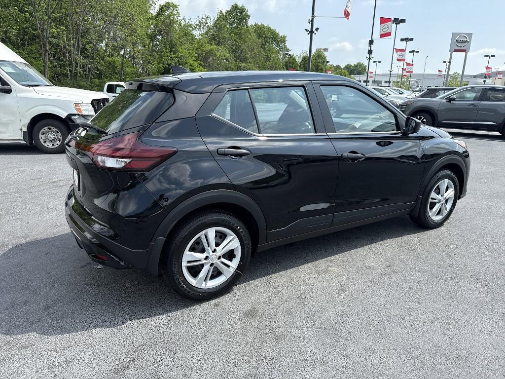 new 2025 Nissan Kicks Play car, priced at $22,858
