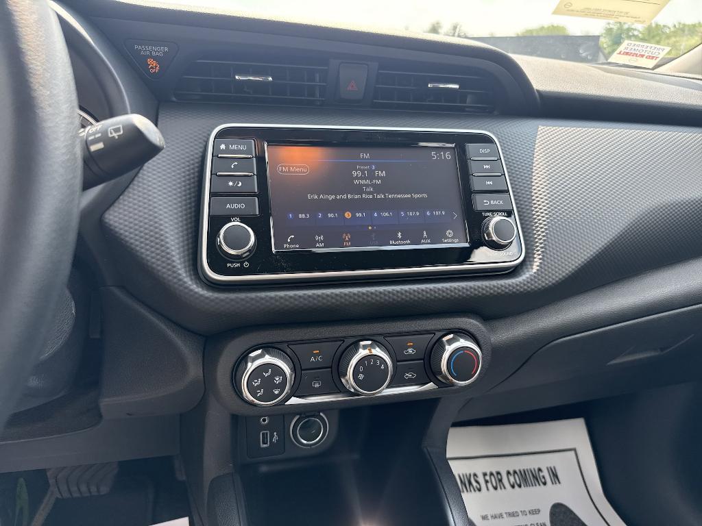 new 2025 Nissan Kicks Play car, priced at $22,858