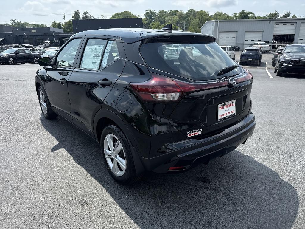 new 2025 Nissan Kicks Play car, priced at $22,858