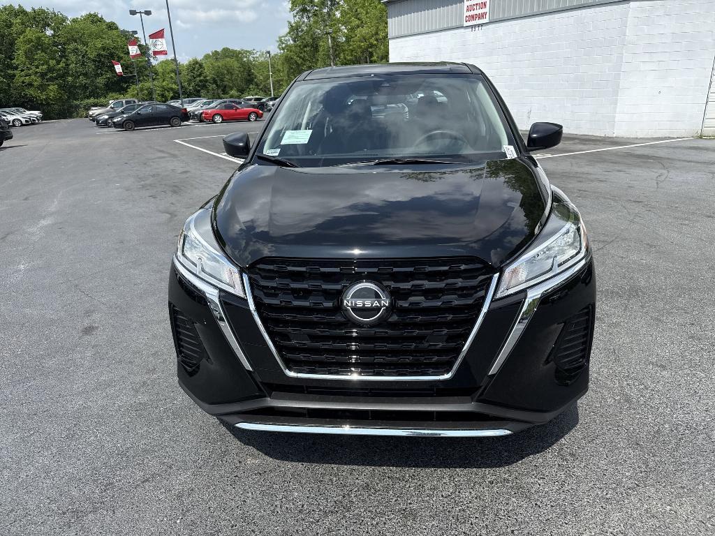 new 2025 Nissan Kicks Play car, priced at $22,858