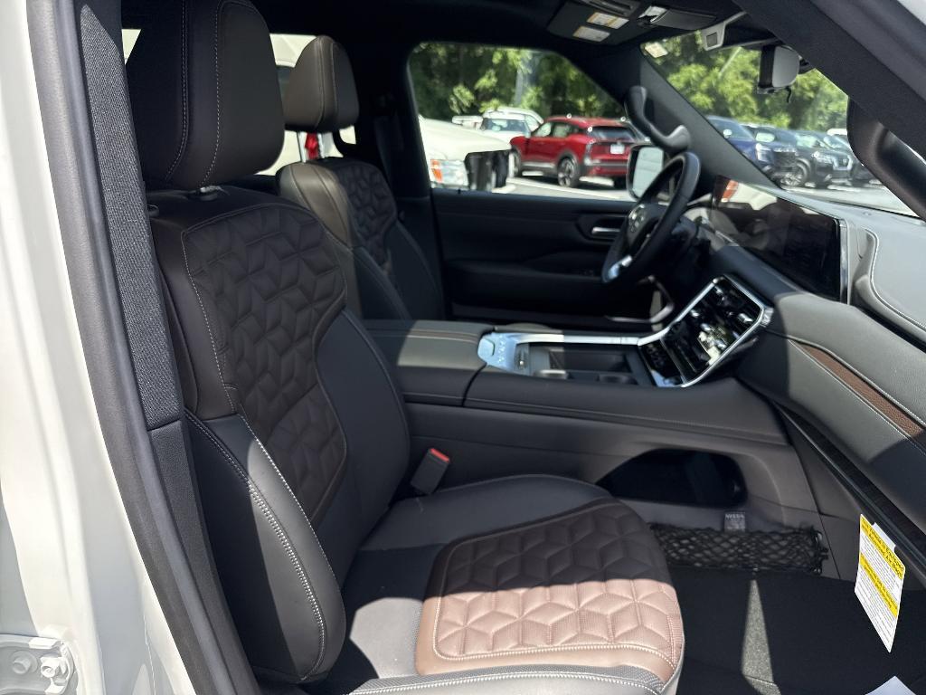 new 2025 Nissan Armada car, priced at $76,177