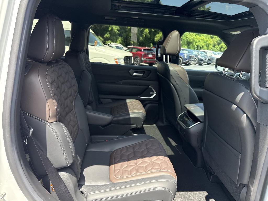 new 2025 Nissan Armada car, priced at $76,177