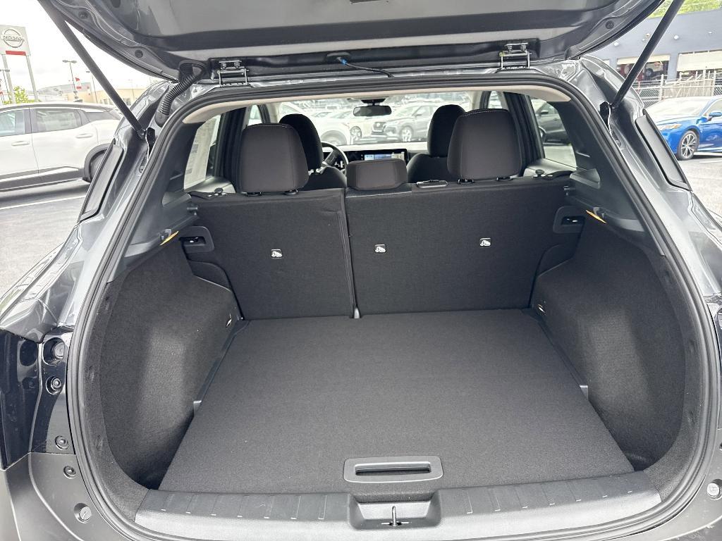new 2025 Nissan Kicks car, priced at $24,657