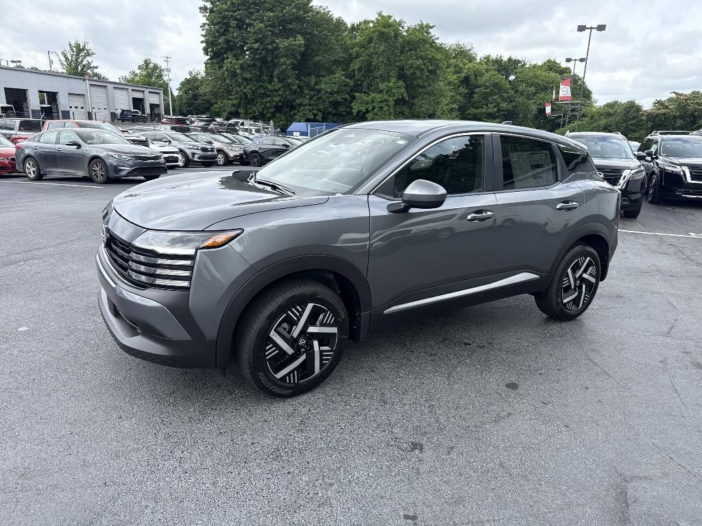 new 2025 Nissan Kicks car, priced at $24,657