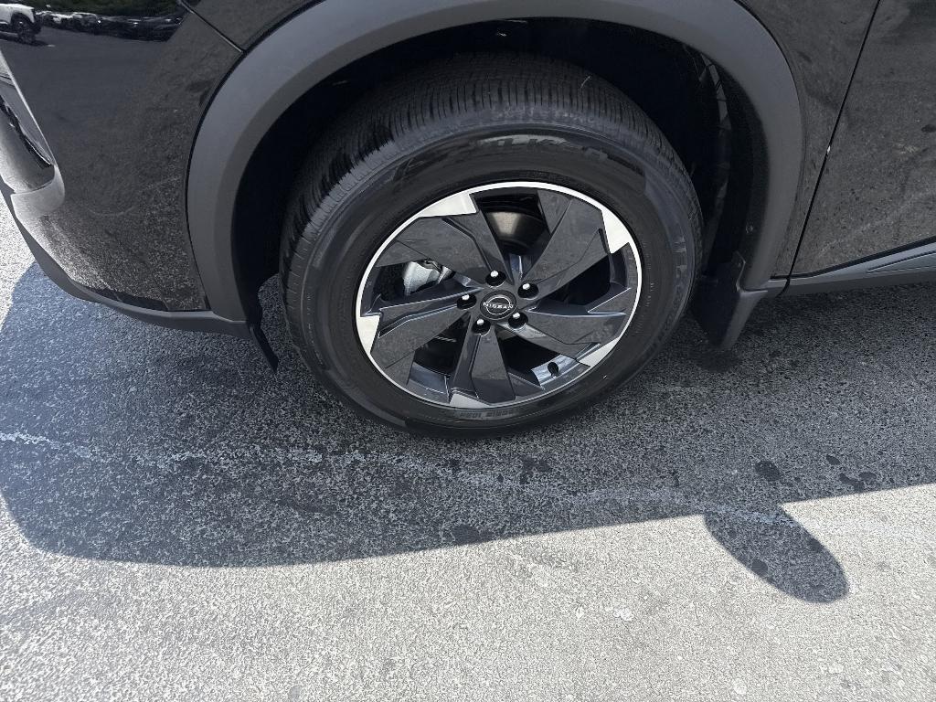 new 2025 Nissan Rogue car, priced at $32,114