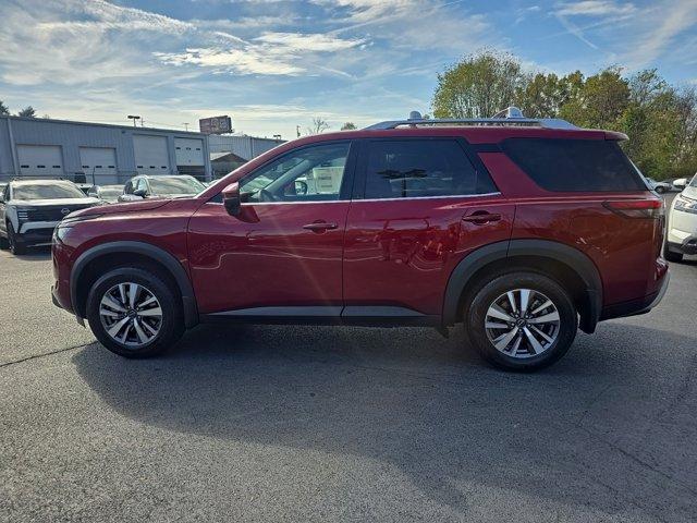 new 2025 Nissan Pathfinder car, priced at $43,389