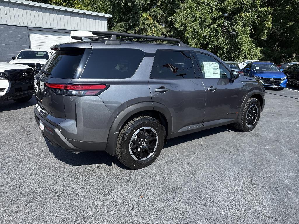 new 2025 Nissan Pathfinder car