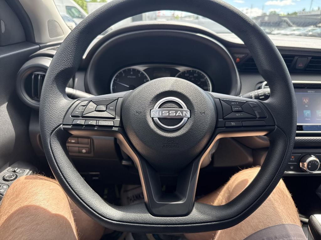 new 2025 Nissan Kicks Play car, priced at $22,858