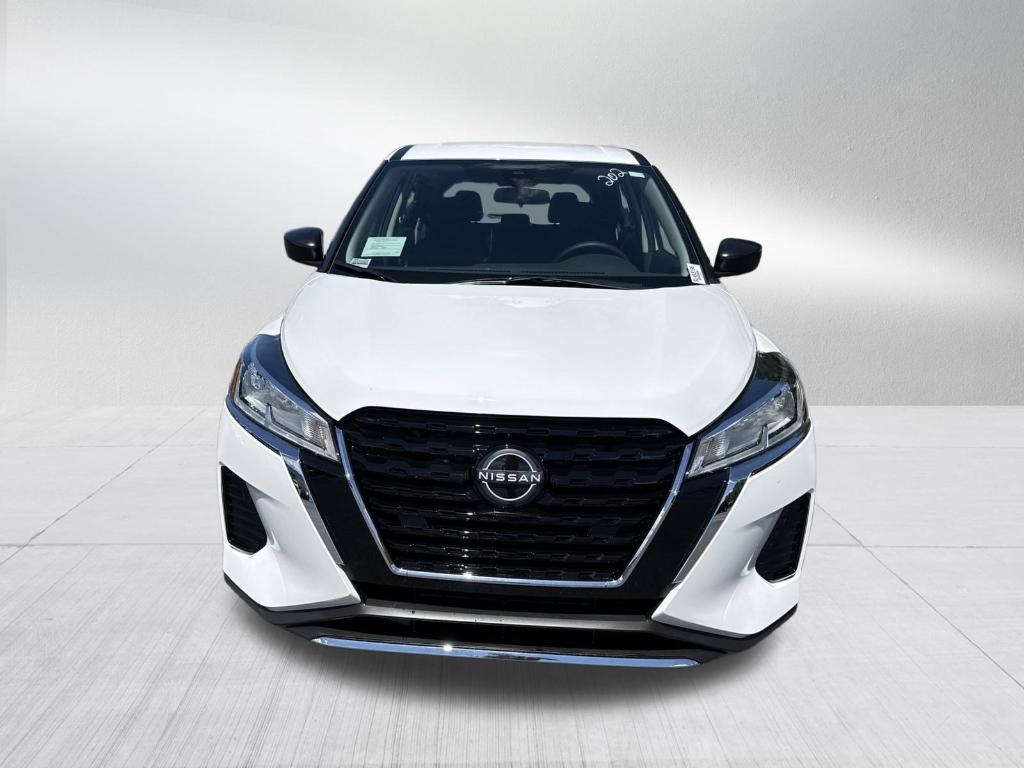 new 2025 Nissan Kicks Play car, priced at $22,935