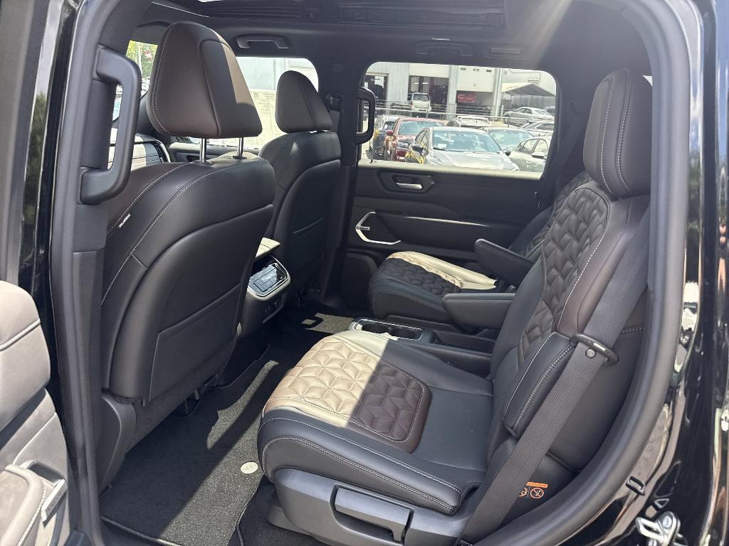 new 2025 Nissan Armada car, priced at $81,058