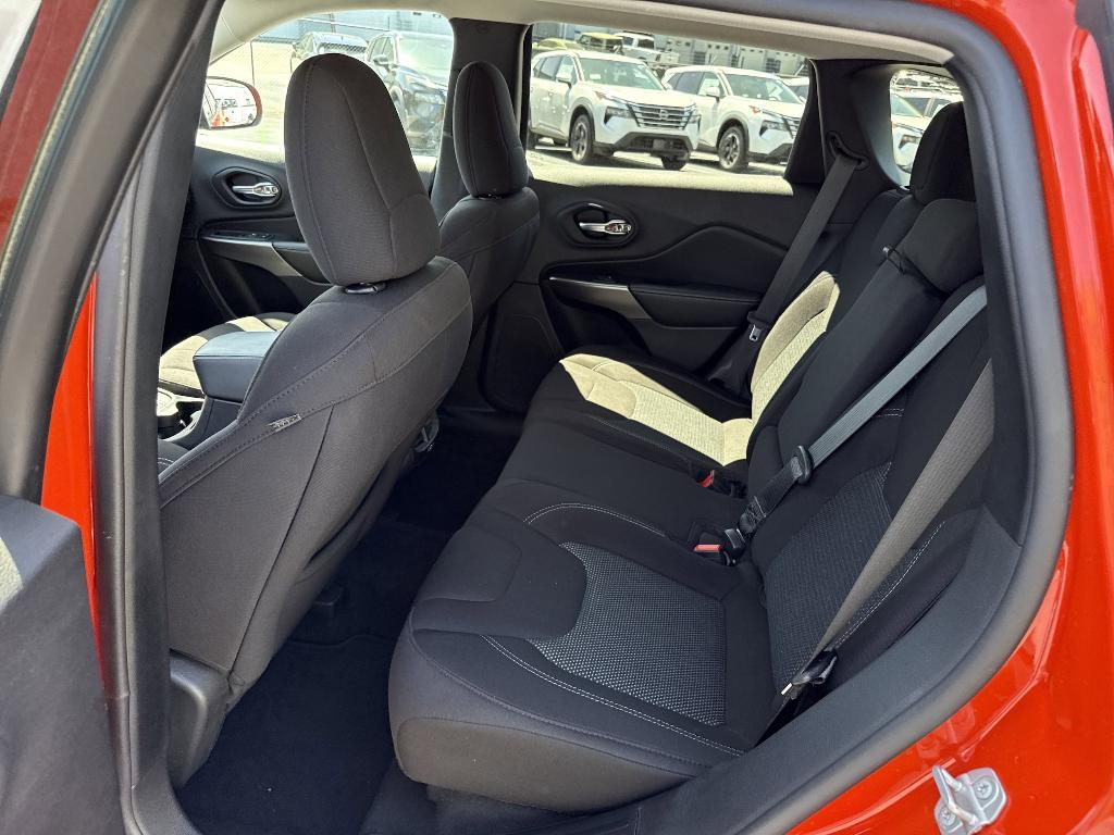 used 2021 Jeep Cherokee car, priced at $24,998