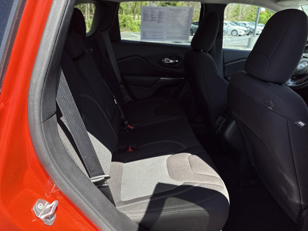 used 2021 Jeep Cherokee car, priced at $24,998