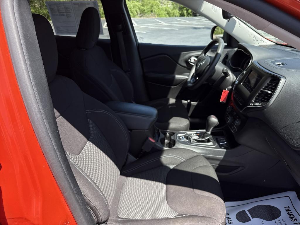 used 2021 Jeep Cherokee car, priced at $24,998