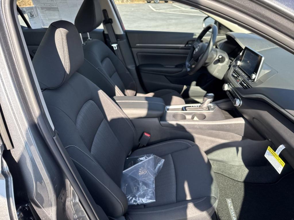 new 2025 Nissan Altima car, priced at $26,824