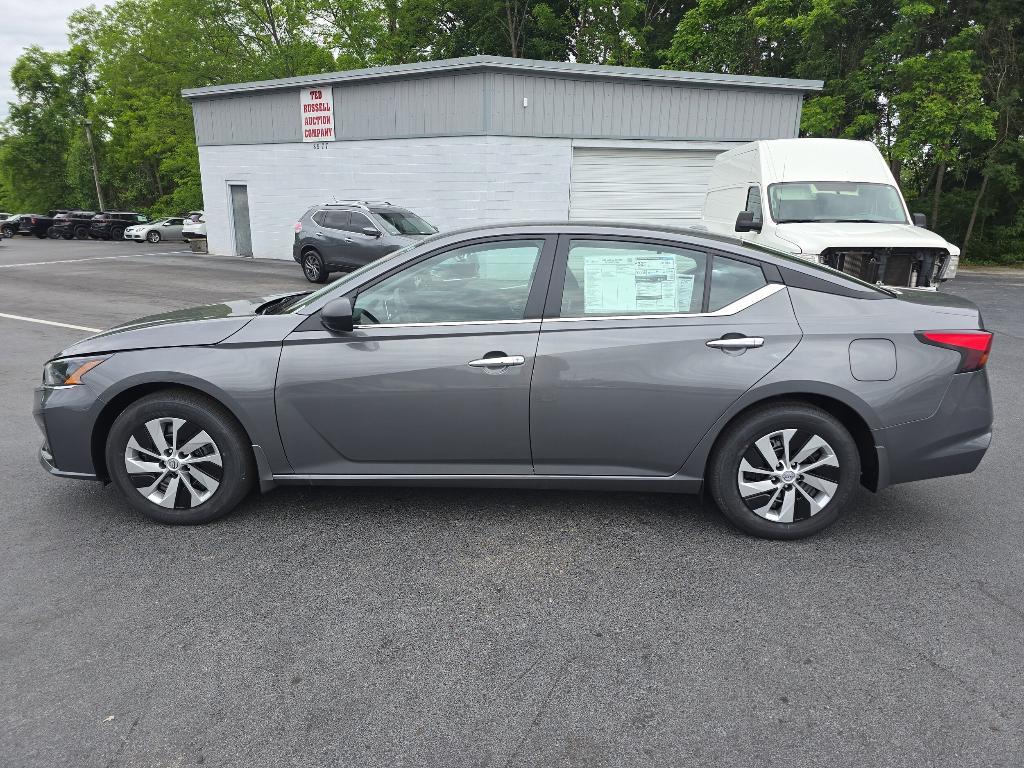new 2025 Nissan Altima car, priced at $26,824