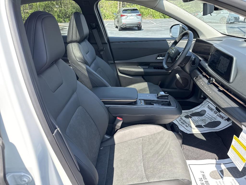 new 2025 Nissan ARIYA car, priced at $37,533