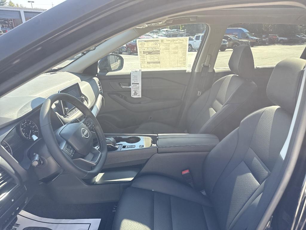 new 2025 Nissan Rogue car, priced at $29,825