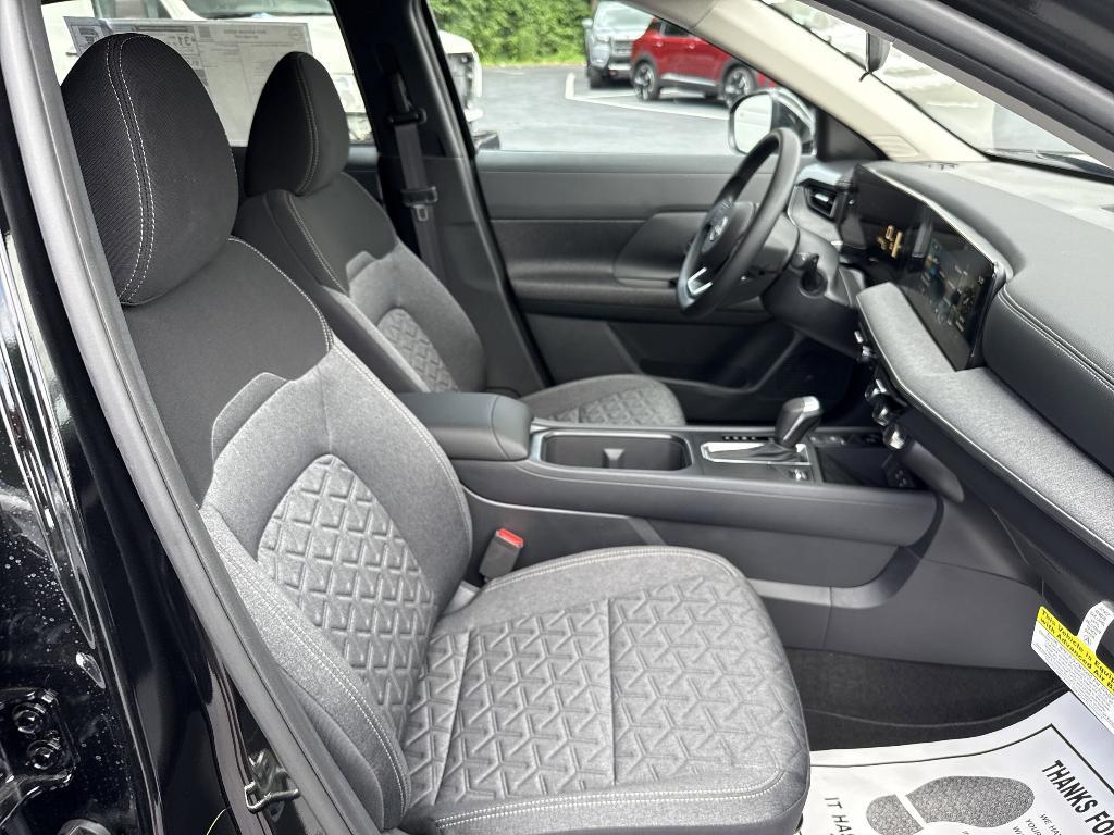 new 2025 Nissan Kicks car, priced at $24,657