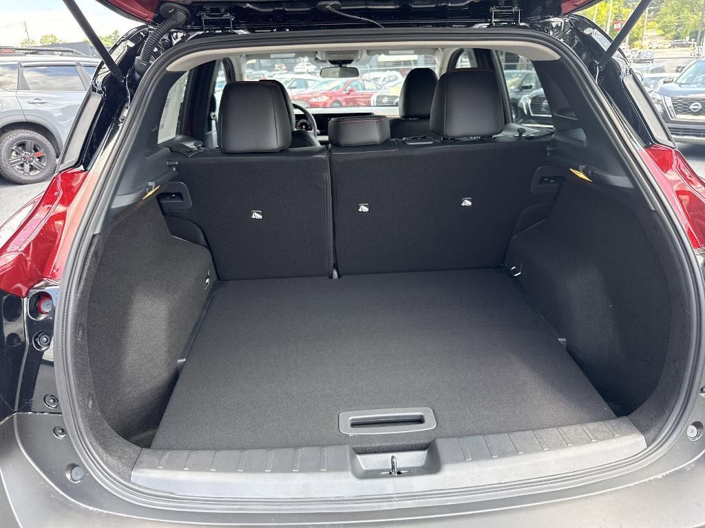 new 2025 Nissan Kicks car, priced at $28,072