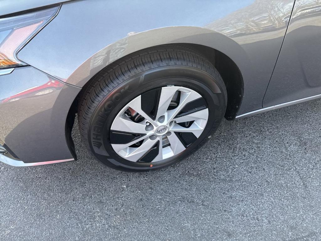 new 2025 Nissan Altima car, priced at $26,614
