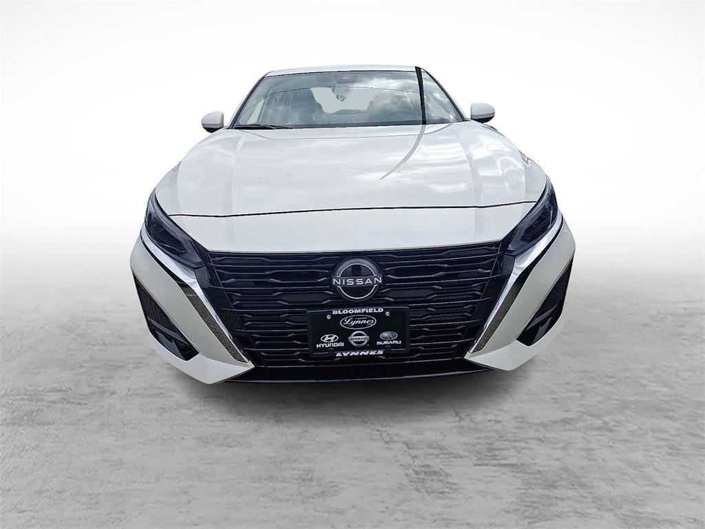 new 2025 Nissan Altima car, priced at $32,916