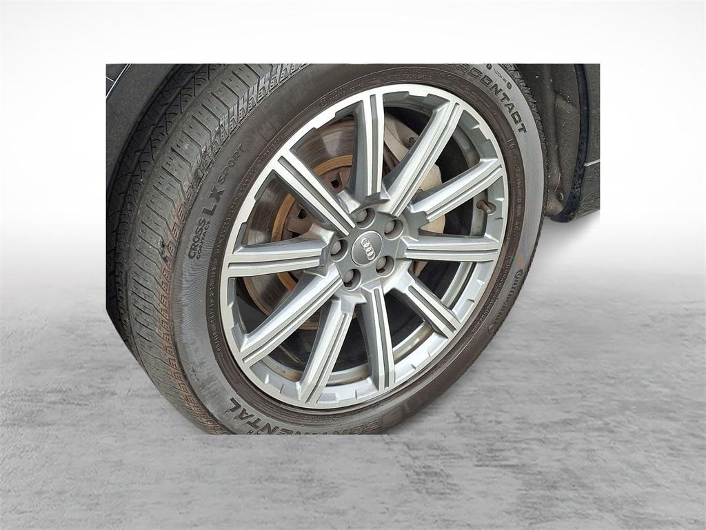 used 2019 Audi Q7 car, priced at $17,627