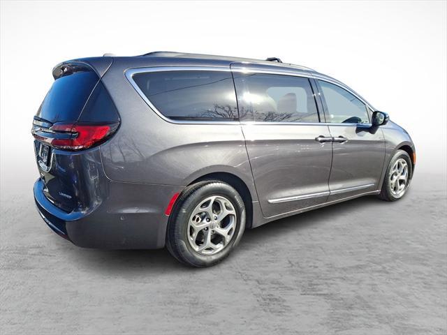 used 2022 Chrysler Pacifica car, priced at $25,766