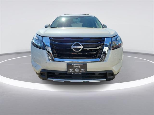 new 2024 Nissan Pathfinder car, priced at $49,159