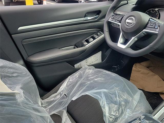 new 2025 Nissan Altima car, priced at $31,318