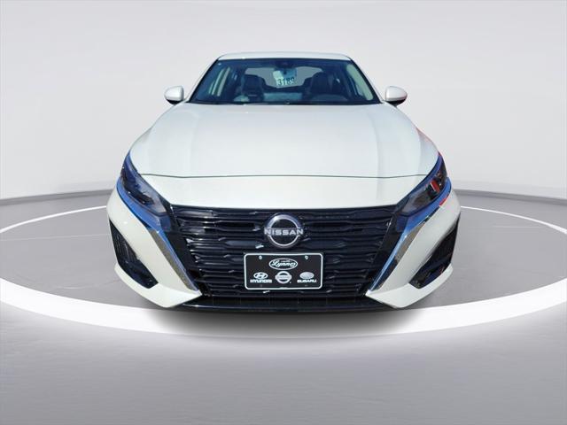 new 2025 Nissan Altima car, priced at $36,105