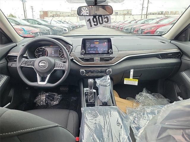 new 2025 Nissan Altima car, priced at $28,175