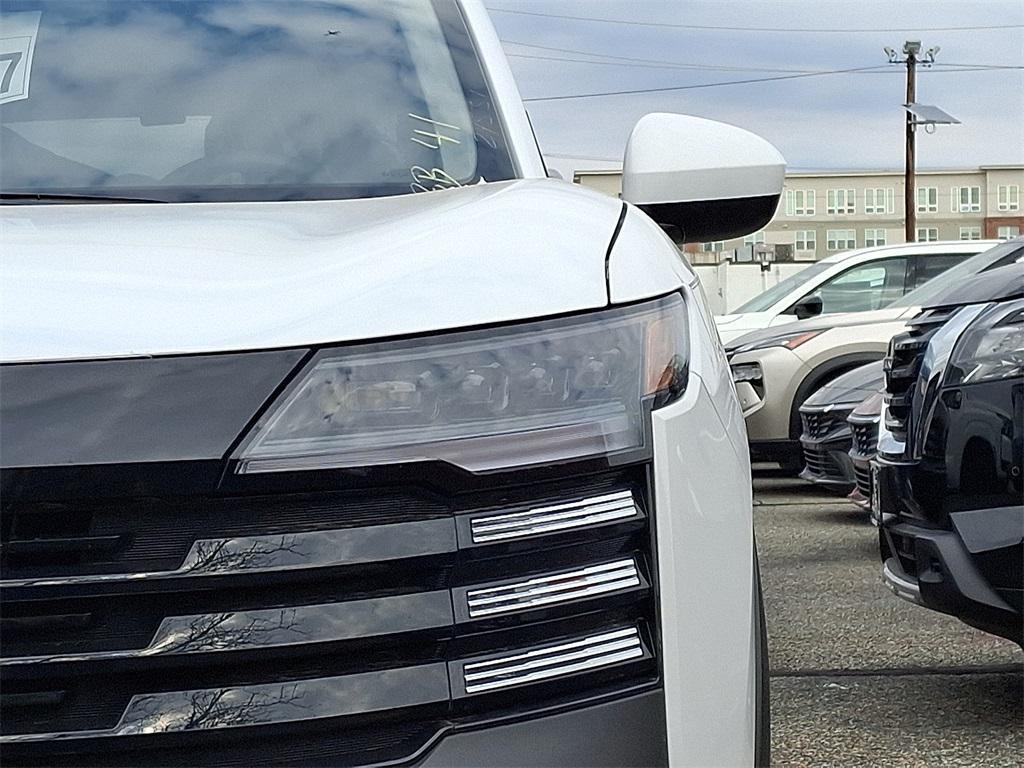 new 2025 Nissan Kicks car, priced at $25,231