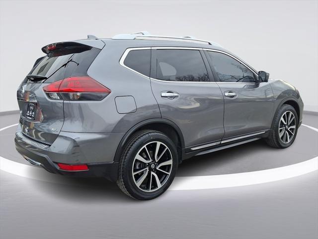 used 2018 Nissan Rogue car, priced at $15,877