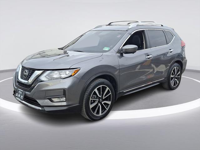 used 2018 Nissan Rogue car, priced at $15,877