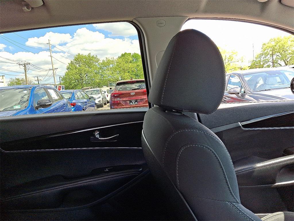 used 2020 Kia Sorento car, priced at $18,184