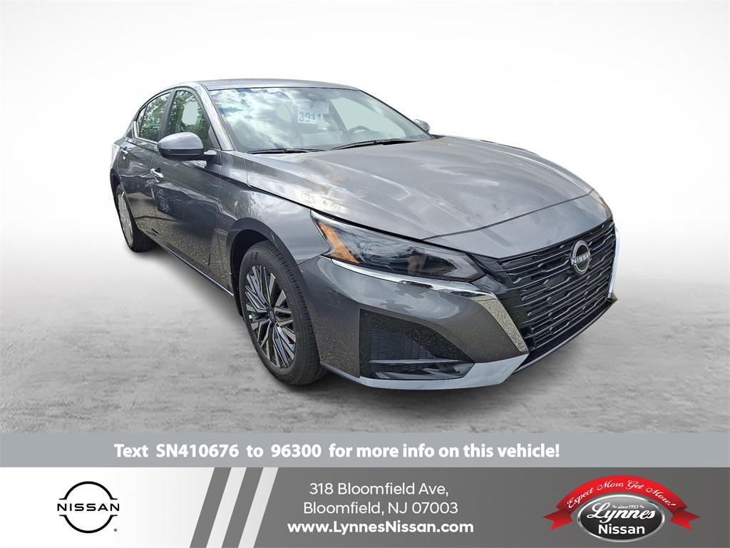 new 2025 Nissan Altima car, priced at $30,651