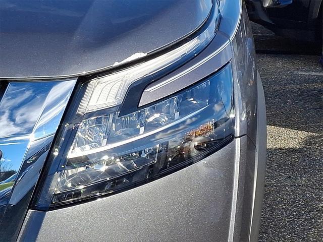 new 2025 Nissan Pathfinder car, priced at $37,923