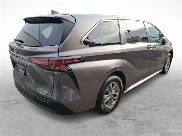 used 2022 Toyota Sienna car, priced at $32,686