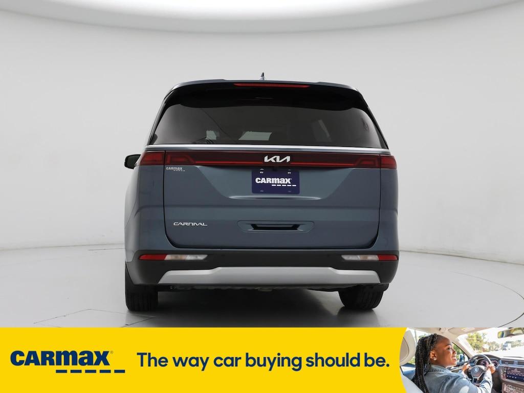 used 2024 Kia Carnival car, priced at $38,998
